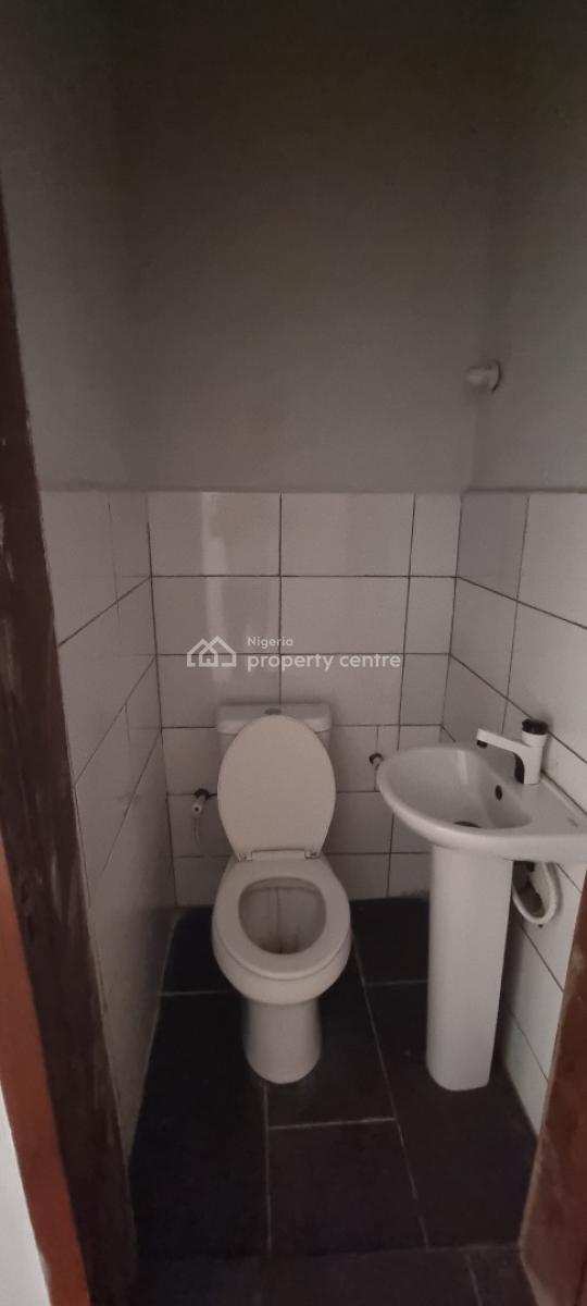 Sharp and Spacious Mini Flat / Apartment, Upstair, Okun-ajah, Eti-osa, Ajah, Lagos, Mini Flat (room and Parlour) for Rent