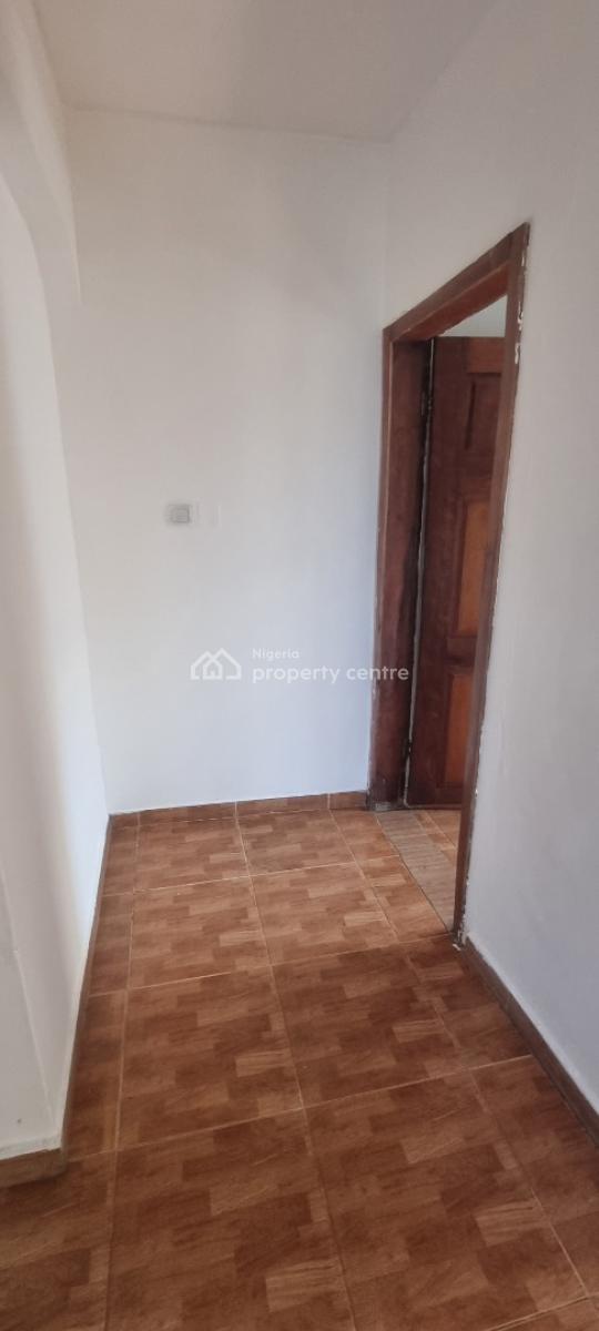 Sharp and Spacious Mini Flat / Apartment, Upstair, Okun-ajah, Eti-osa, Ajah, Lagos, Mini Flat (room and Parlour) for Rent