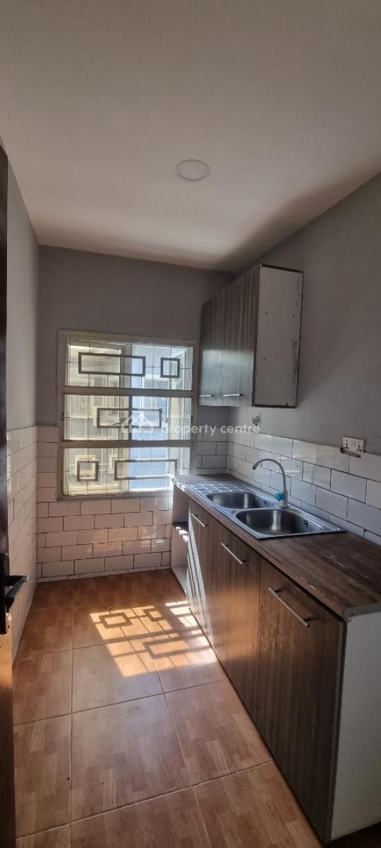 Sharp and Spacious Mini Flat / Apartment, Upstair, Okun-ajah, Eti-osa, Ajah, Lagos, Mini Flat (room and Parlour) for Rent