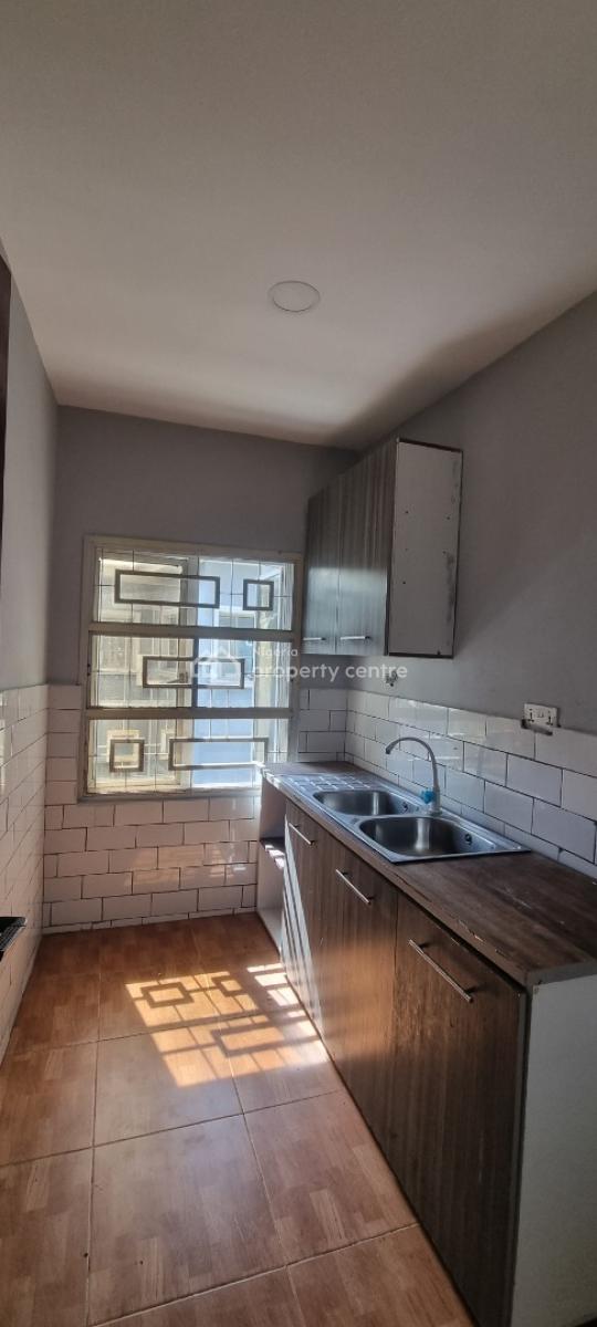 Sharp and Spacious Mini Flat / Apartment, Upstair, Okun-ajah, Eti-osa, Ajah, Lagos, Mini Flat (room and Parlour) for Rent