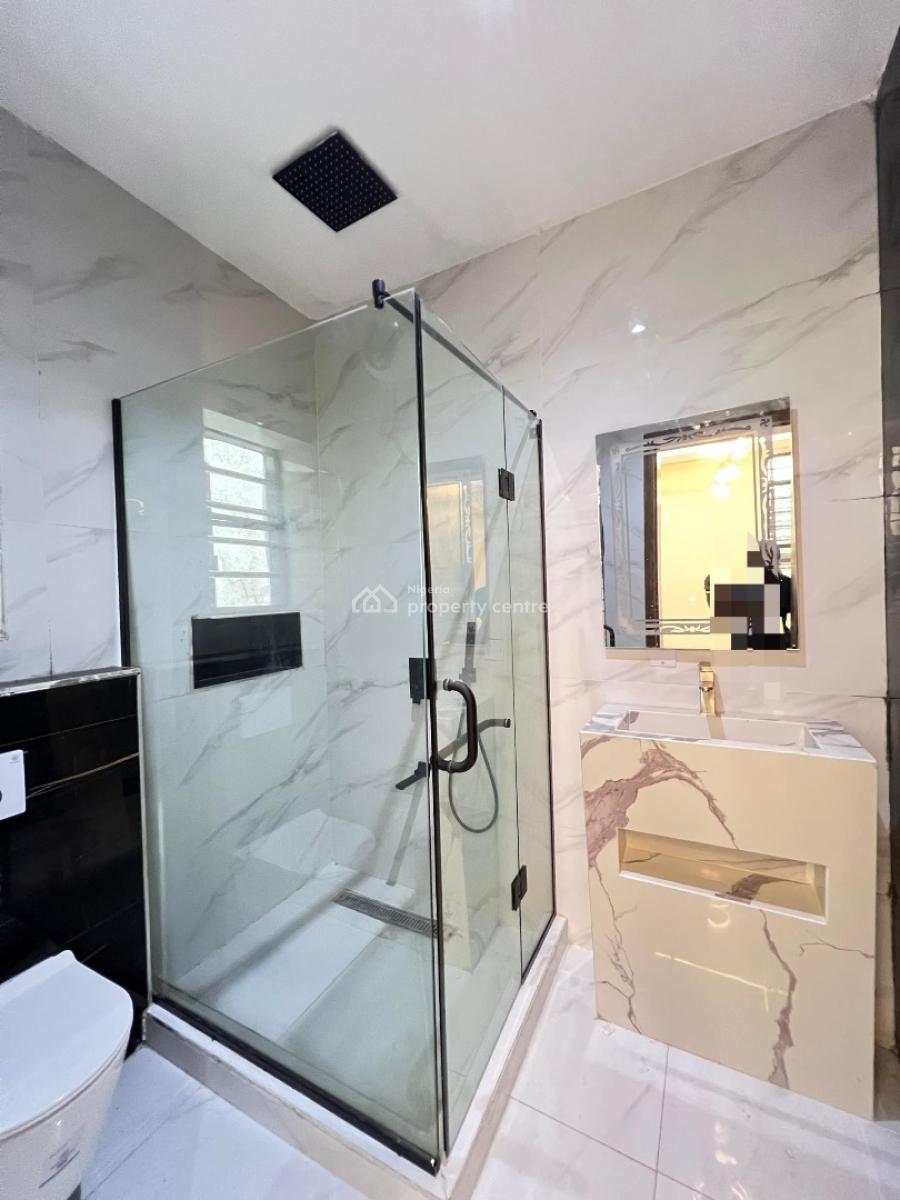 Elegant 2 Bedroom Apartment, Lekki Phase 1, Lekki, Lagos, Flat / Apartment for Sale