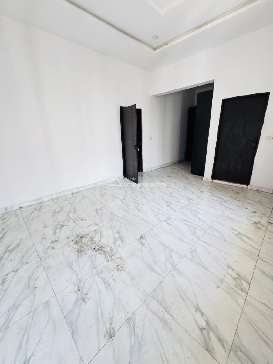 Spacious Masters Bedroom, Orchid Road, Lekki, Lagos, Self Contain (single Rooms) for Rent