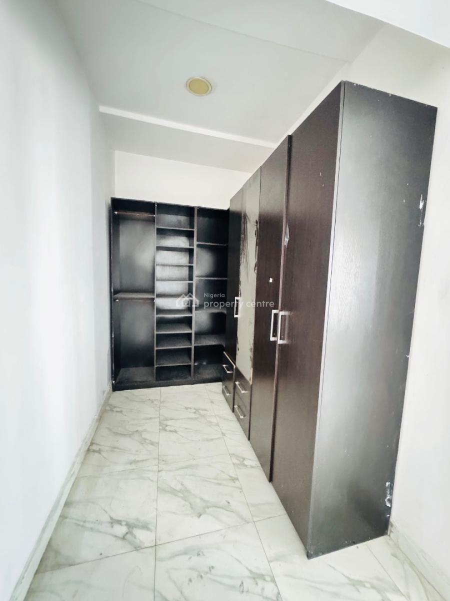 Spacious Masters Bedroom, Orchid Road, Lekki, Lagos, Self Contain (single Rooms) for Rent