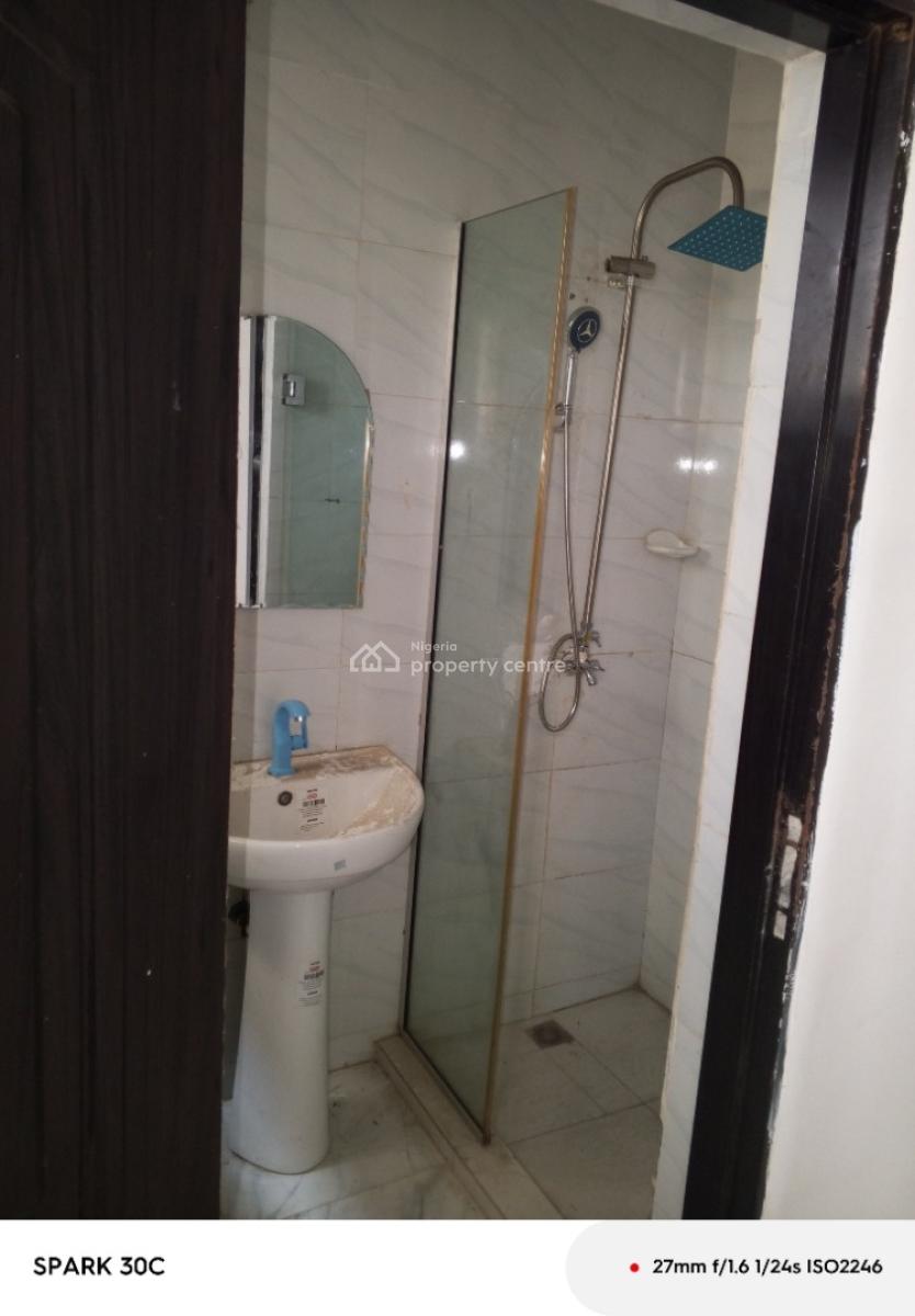 Luxurious Single Room Apartment, Orchid Road, Lekki, Lagos, Flat / Apartment for Rent
