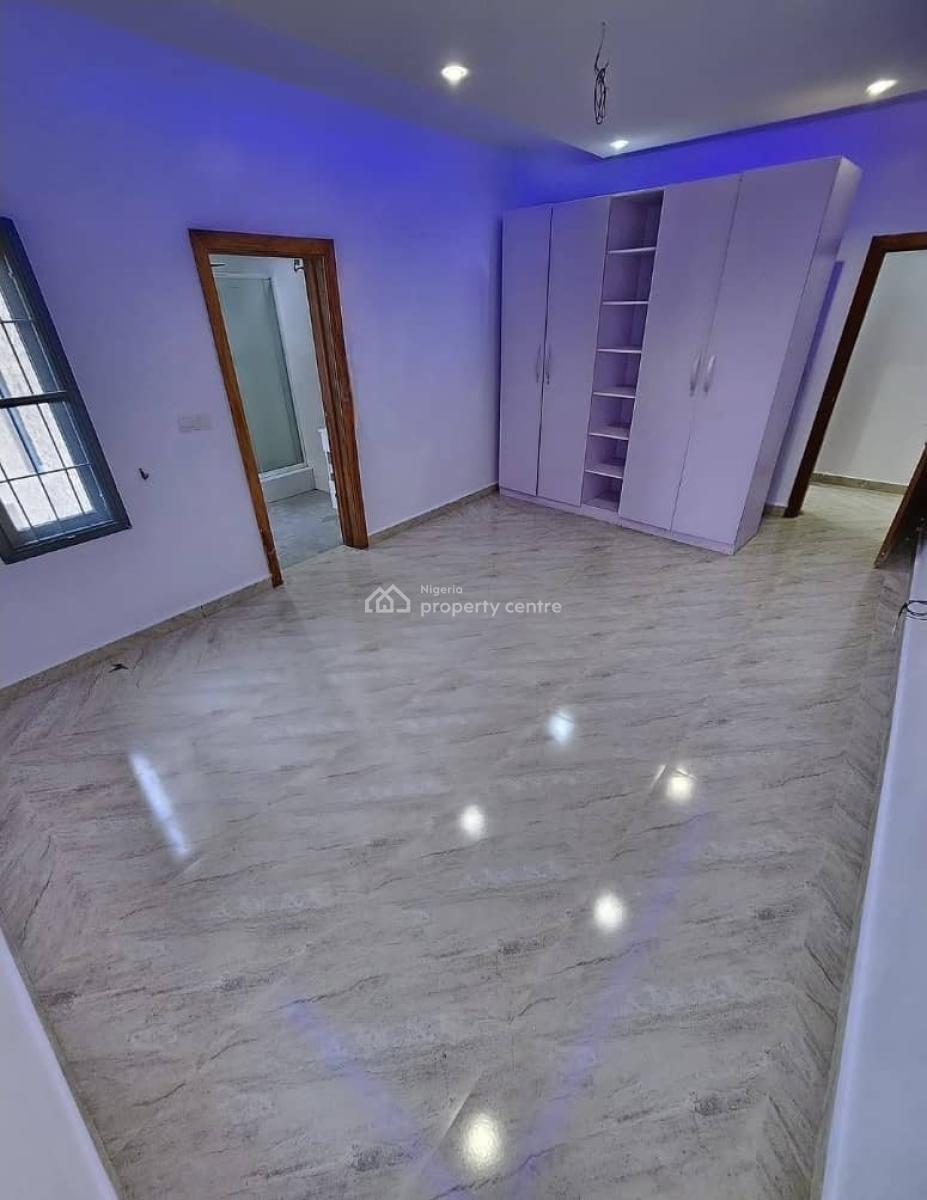 Fully Service 3 Bedroom Apartment with Bq & Fitted Kitchen, Lekki Phase 1, Lekki, Lagos, Flat / Apartment for Rent