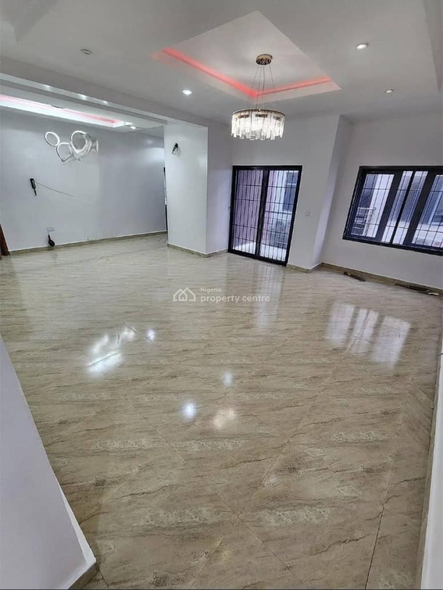 Fully Service 3 Bedroom Apartment with Bq & Fitted Kitchen, Lekki Phase 1, Lekki, Lagos, Flat / Apartment for Rent