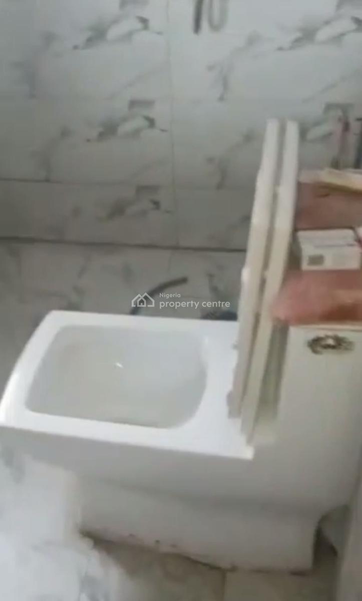 Spacious 4 Bedroom Pethhouse Apartment, Harmony Estate, Ifako, Gbagada, Lagos, Flat / Apartment for Rent