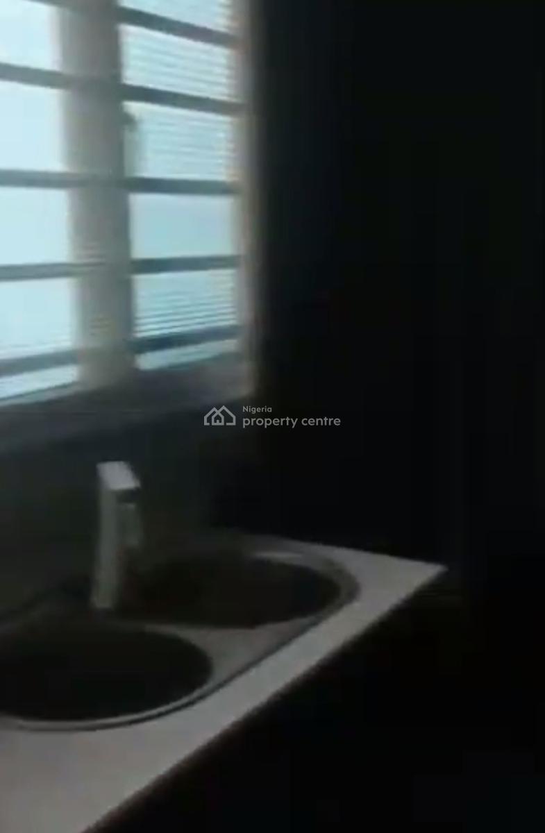 Spacious 4 Bedroom Pethhouse Apartment, Harmony Estate, Ifako, Gbagada, Lagos, Flat / Apartment for Rent