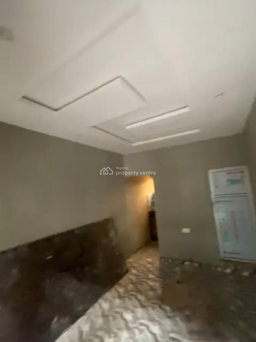 Studio Apartment, Pedro Road, Shomolu, Lagos, Flat / Apartment for Rent