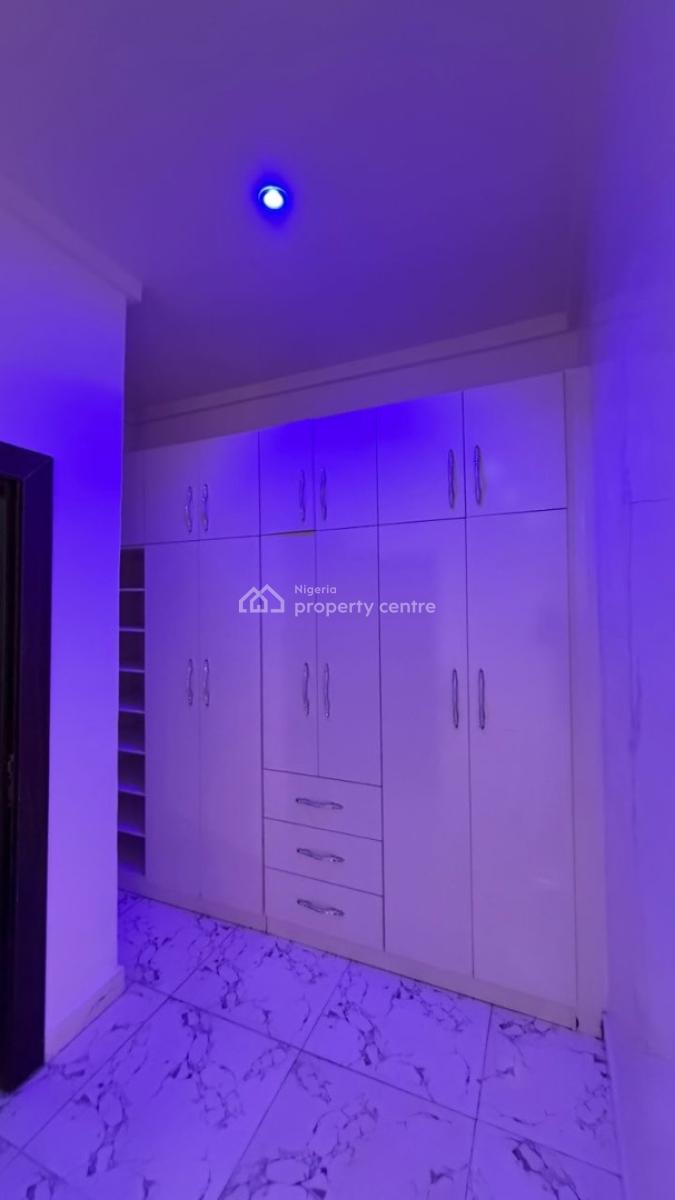 4 Bedroom Semi-detached  Private Compound, Apo, Abuja, Semi-detached Duplex for Sale