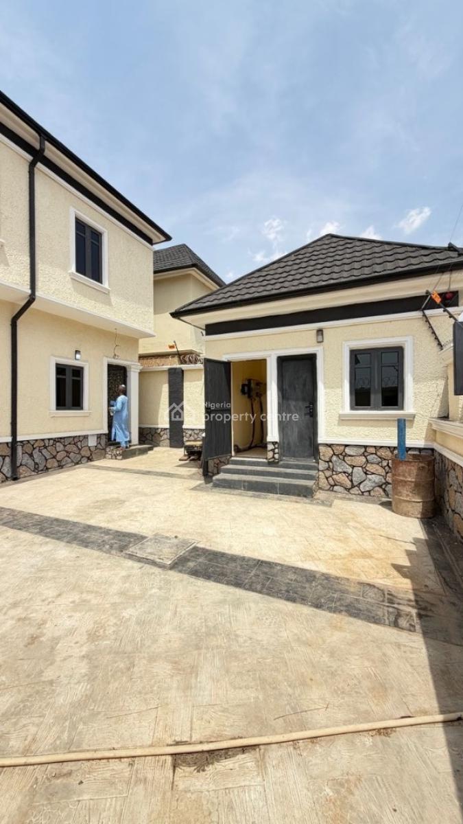 4 Bedroom Semi-detached  Private Compound, Apo, Abuja, Semi-detached Duplex for Sale