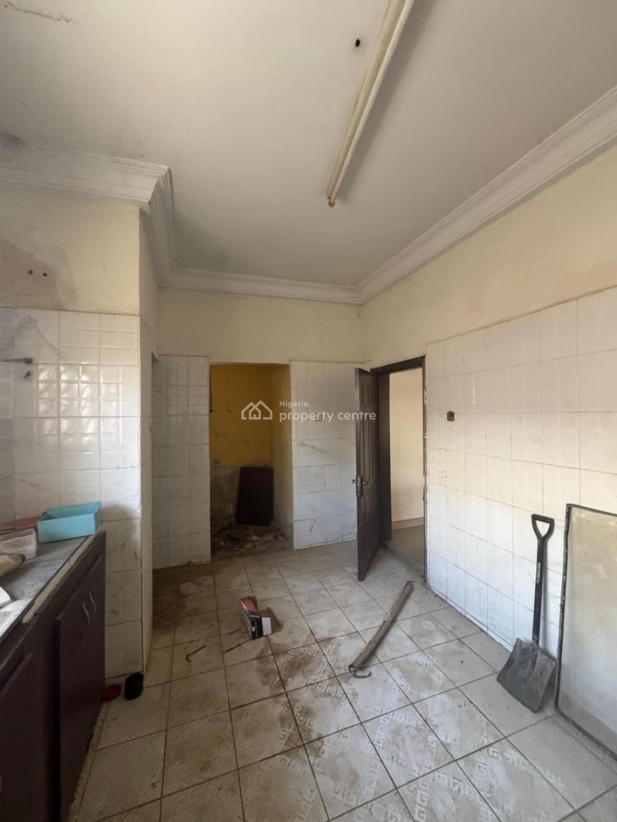 3 Bedroom Detached Bungalow with 2 Rooms Bq, Apo, Abuja, Detached Bungalow for Sale