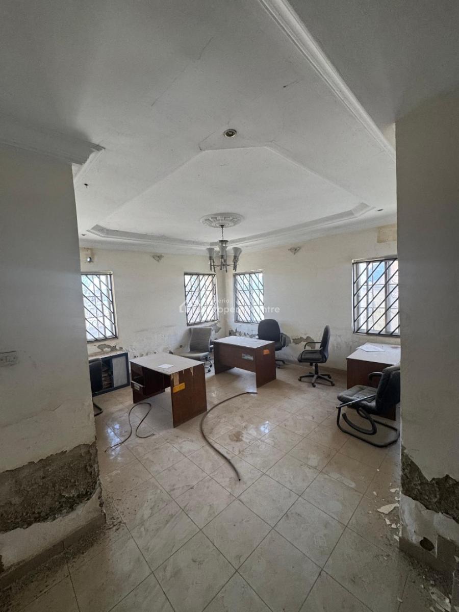 3 Bedroom Detached Bungalow with 2 Rooms Bq, Apo, Abuja, Detached Bungalow for Sale