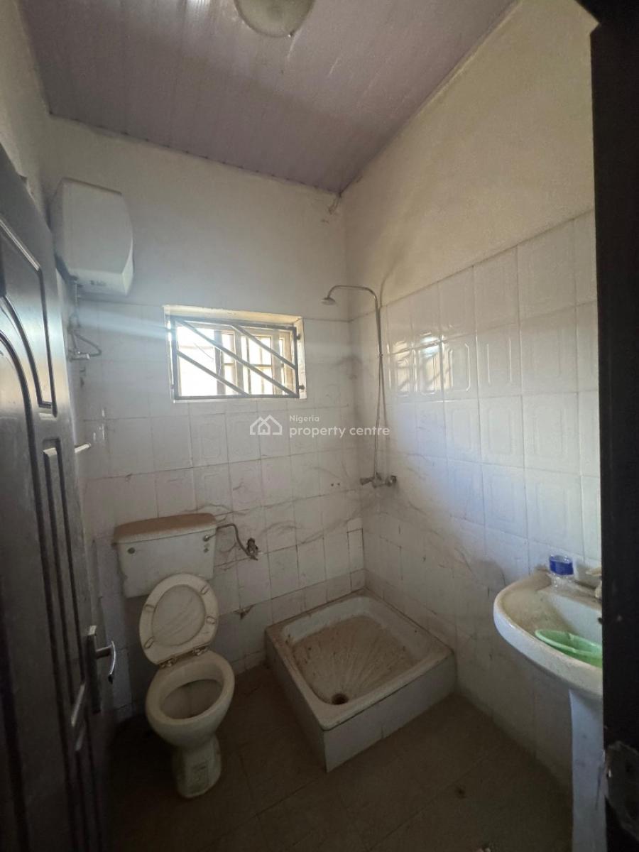 3 Bedroom Detached Bungalow with 2 Rooms Bq, Apo, Abuja, Detached Bungalow for Sale