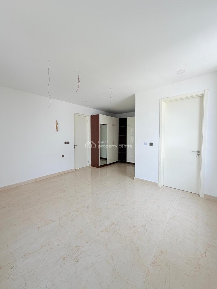 Well Detailed 4 Bedroom Maisonette, Lekki Phase 1, Lekki, Lagos, Flat / Apartment for Sale