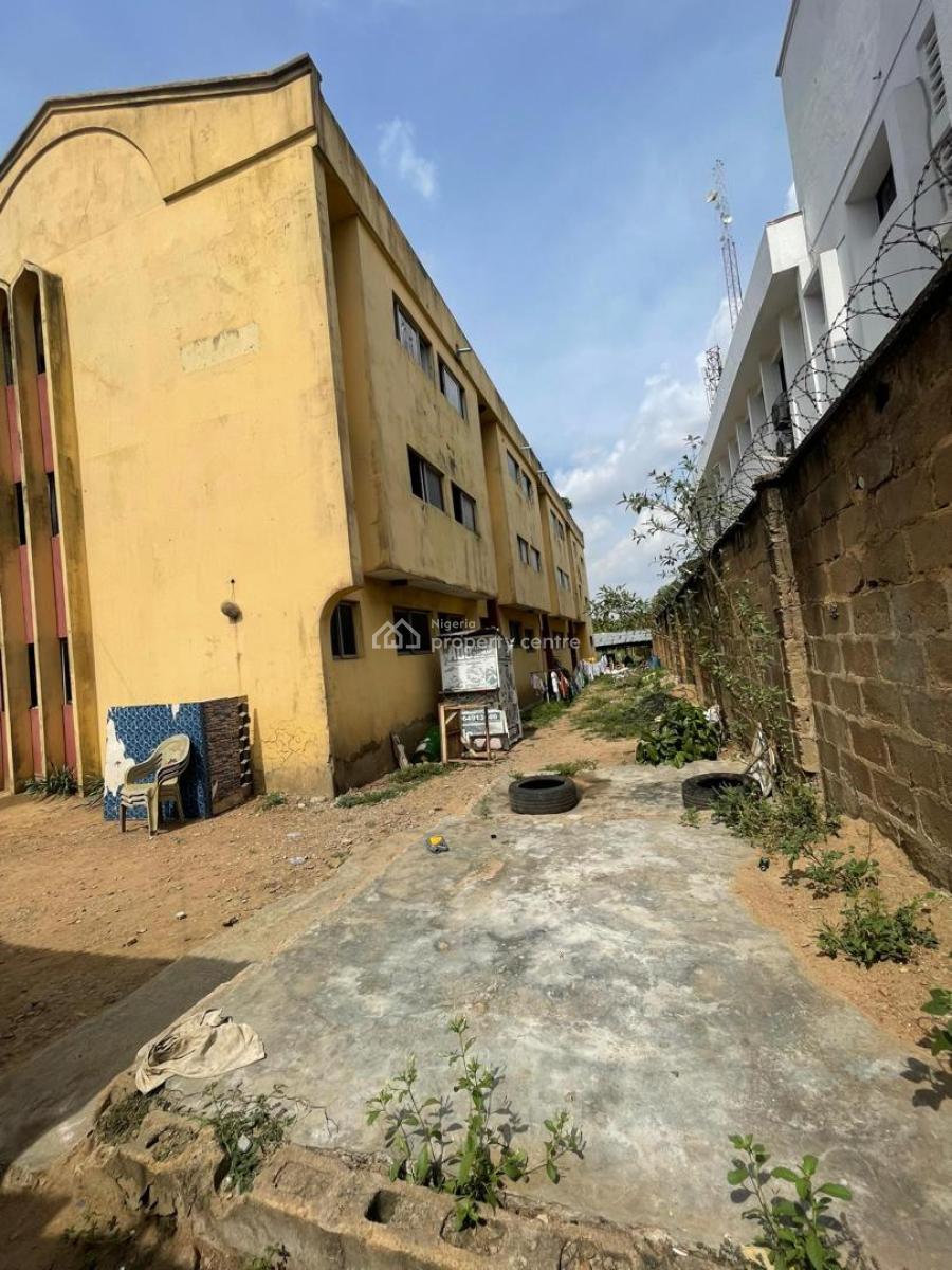 24 Unit Commercial Building  Office Complex, Awolowo Junction Bodija, Ibarapa Central, Oyo, Office Space for Sale