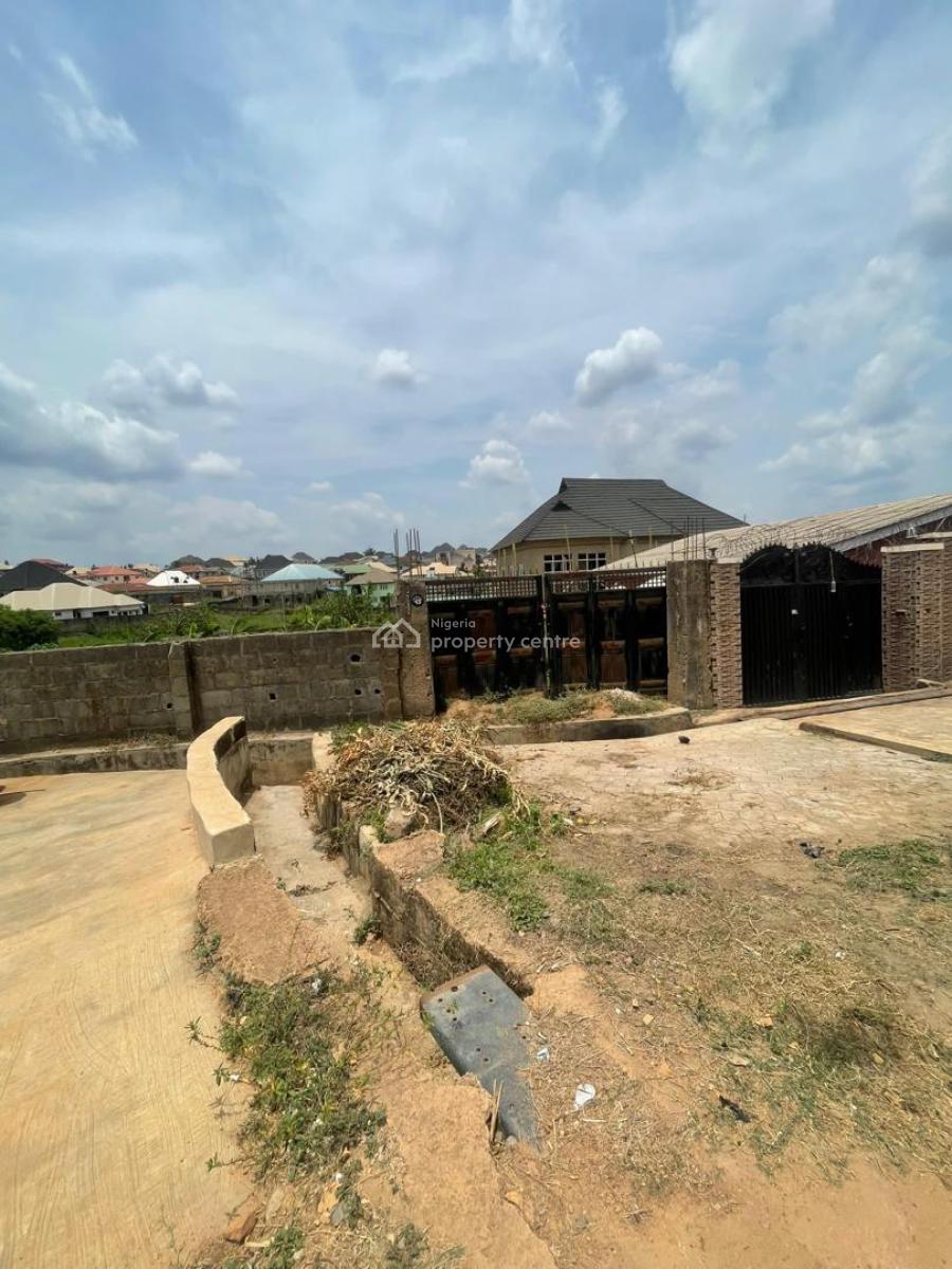 24 Unit Commercial Building  Office Complex, Awolowo Junction Bodija, Ibarapa Central, Oyo, Office Space for Sale