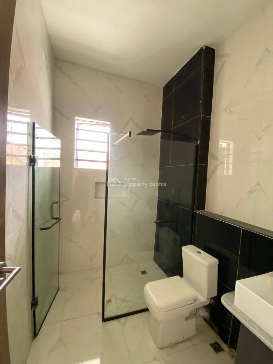 Well-detached 4 Bedroom Terrace, Ikota, Lekki, Lagos, Terraced Duplex for Sale