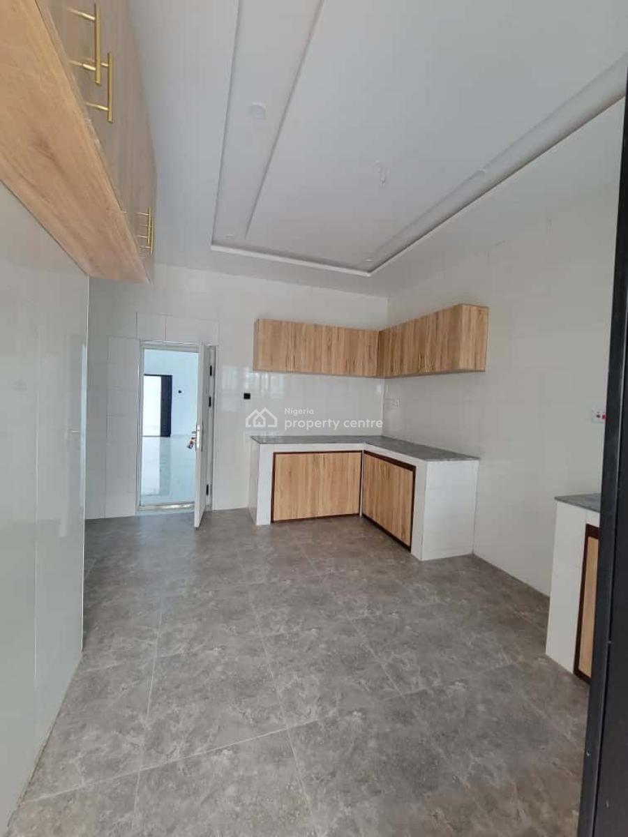 Luxurious 5 Bedroom Fully Detached with Boys Quarters, Ogombo Road, Ajah, Lagos, Detached Duplex for Rent