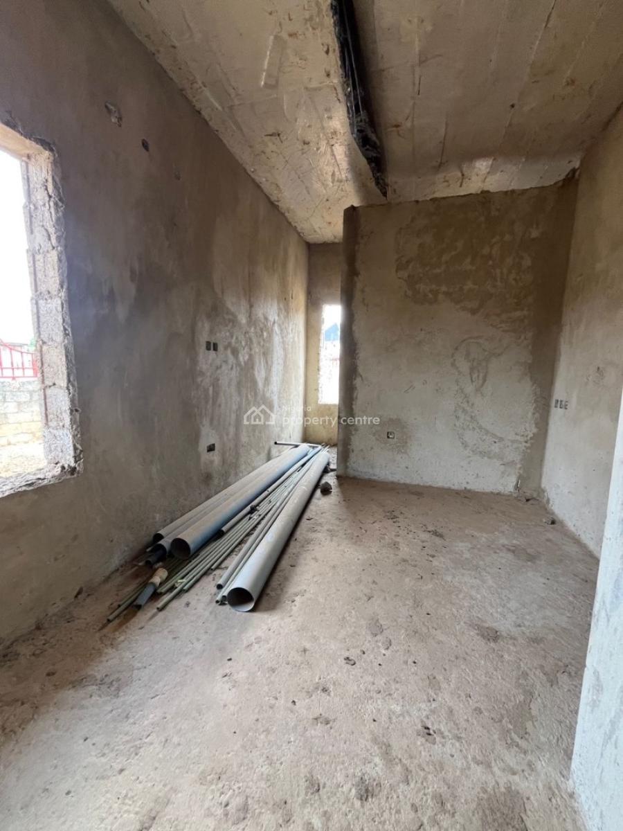 2 - 4 Beds  Terrace Duplex  Community Garden, Kubwa, Abuja, Terraced Duplex for Sale