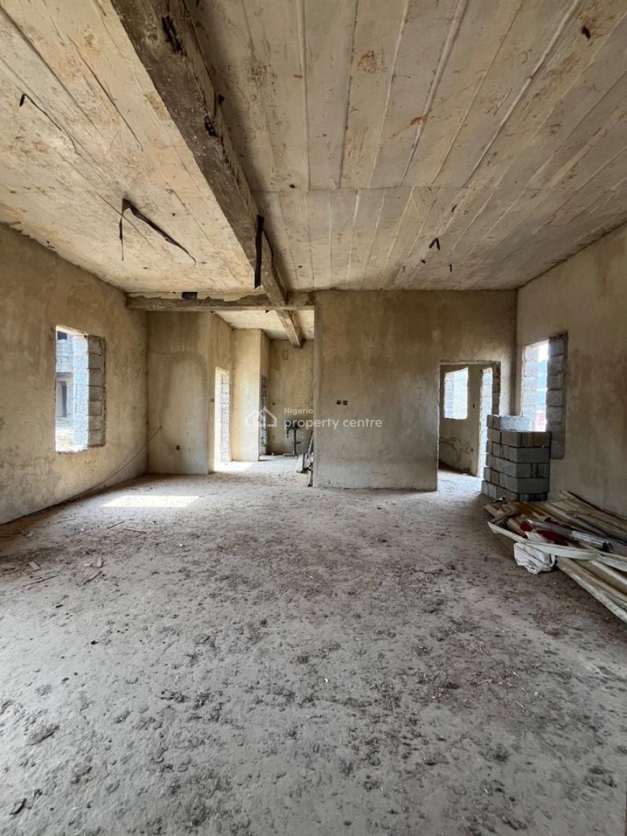 2 - 4 Beds  Terrace Duplex  Community Garden, Kubwa, Abuja, Terraced Duplex for Sale