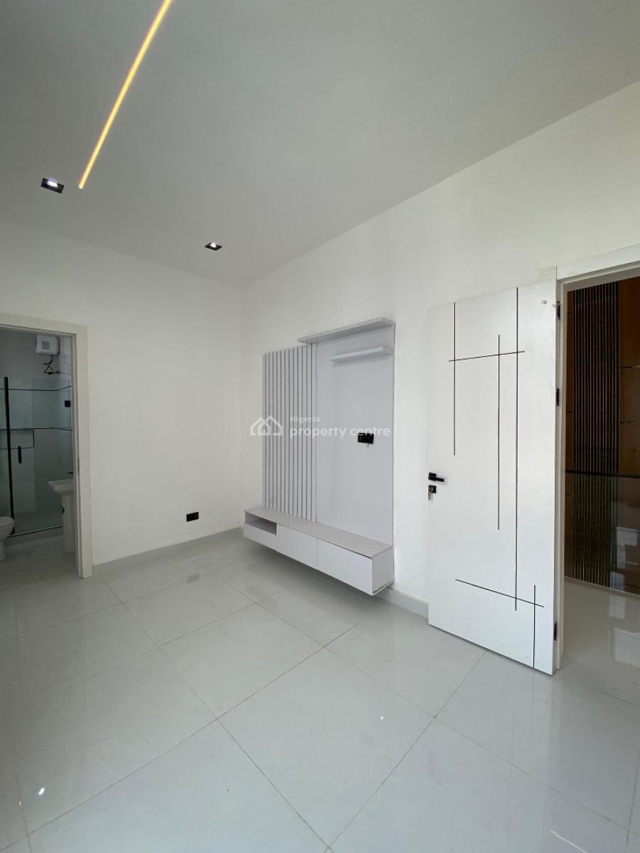 Elegant 5 Bedroom Fully Detached, Ikota, Lekki, Lagos, Detached Duplex for Sale