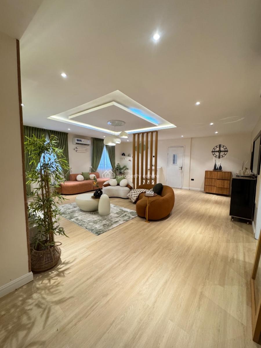 Luxurious 2 Bedroom Apartment in Lekki Phase1, Off Ever Care Hospital, Lekki Phase 1, Lekki, Lagos, Flat / Apartment Short Let
