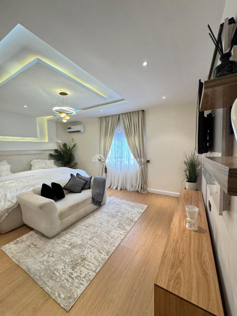 Luxurious 2 Bedroom Apartment in Lekki Phase1, Off Ever Care Hospital, Lekki Phase 1, Lekki, Lagos, Flat / Apartment Short Let