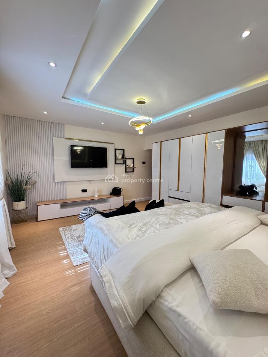 Luxurious 2 Bedroom Apartment in Lekki Phase1, Off Ever Care Hospital, Lekki Phase 1, Lekki, Lagos, Flat / Apartment Short Let