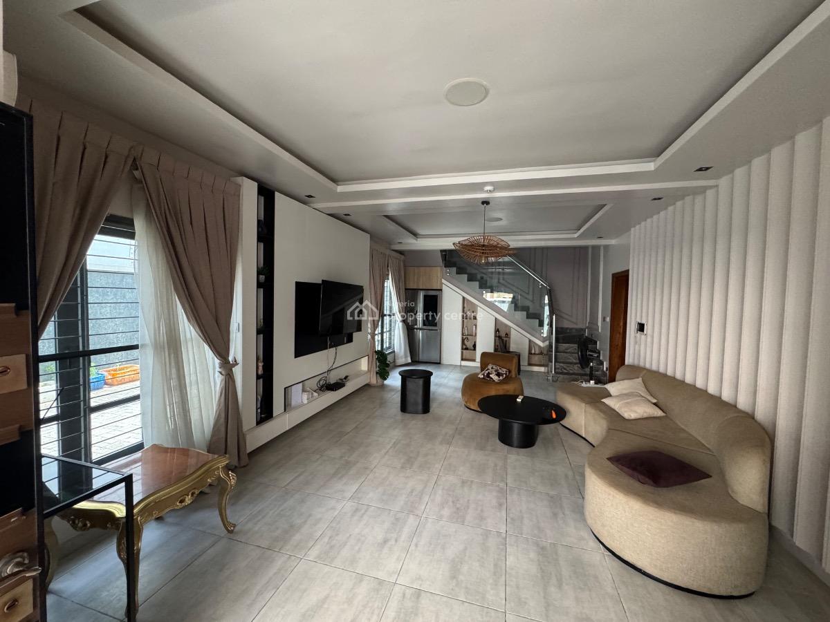 a Luxury 5 Bedroom Fully Detached Duplex with Top Notch Furniture., Lekki Phase 1., Lekki Phase 1, Lekki, Lagos, House for Rent