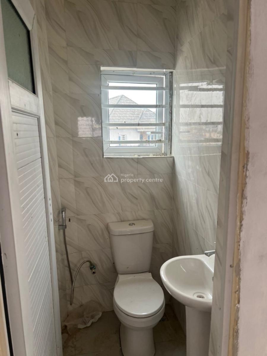 Luxury 3 Bedroom Flat, Olowora, Magodo, Lagos, Flat / Apartment for Rent