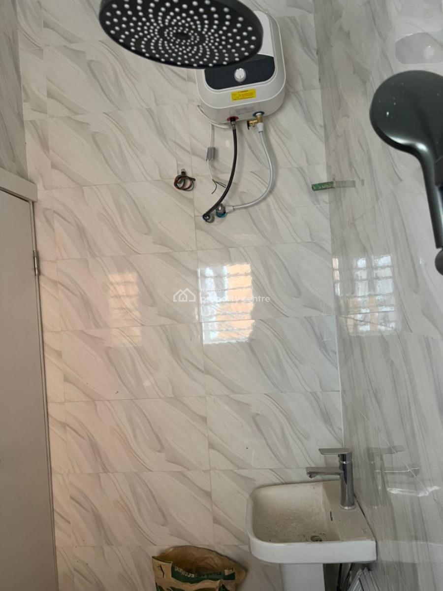 Luxury 3 Bedroom Flat, Olowora, Magodo, Lagos, Flat / Apartment for Rent