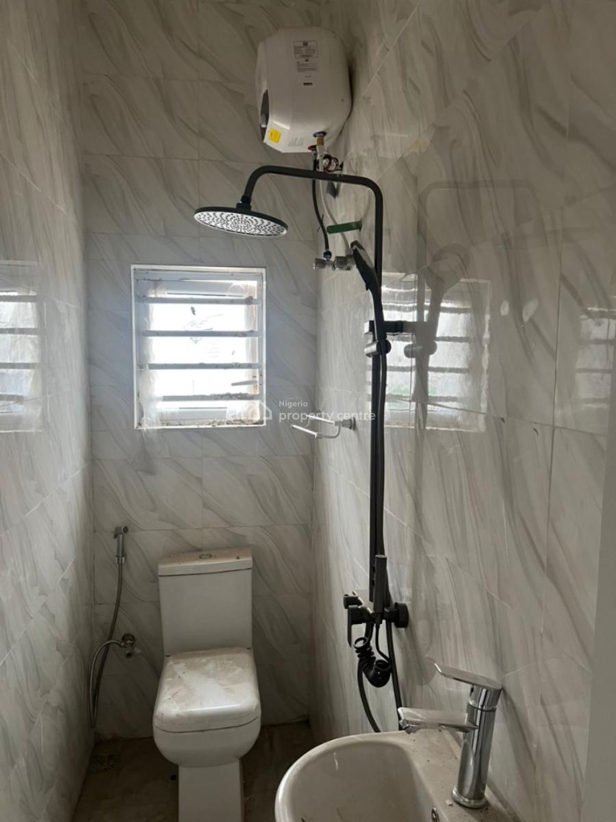 Luxury 3 Bedroom Flat, Olowora, Magodo, Lagos, Flat / Apartment for Rent