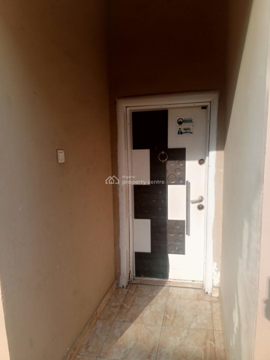 Nice 2-bedroom Apartment, Royal Garden Estate, Ajah, Lagos, Flat / Apartment for Rent