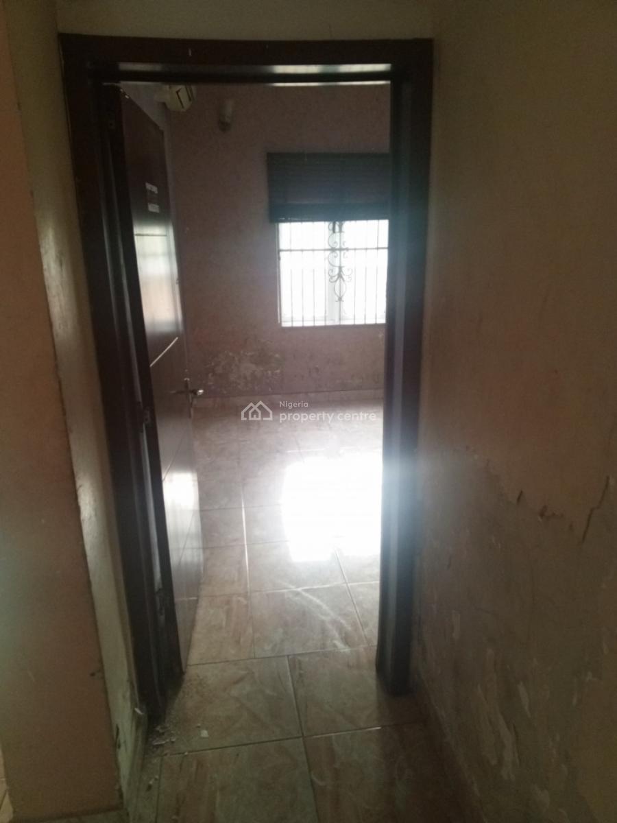 Nice 2-bedroom Apartment, Royal Garden Estate, Ajah, Lagos, Flat / Apartment for Rent