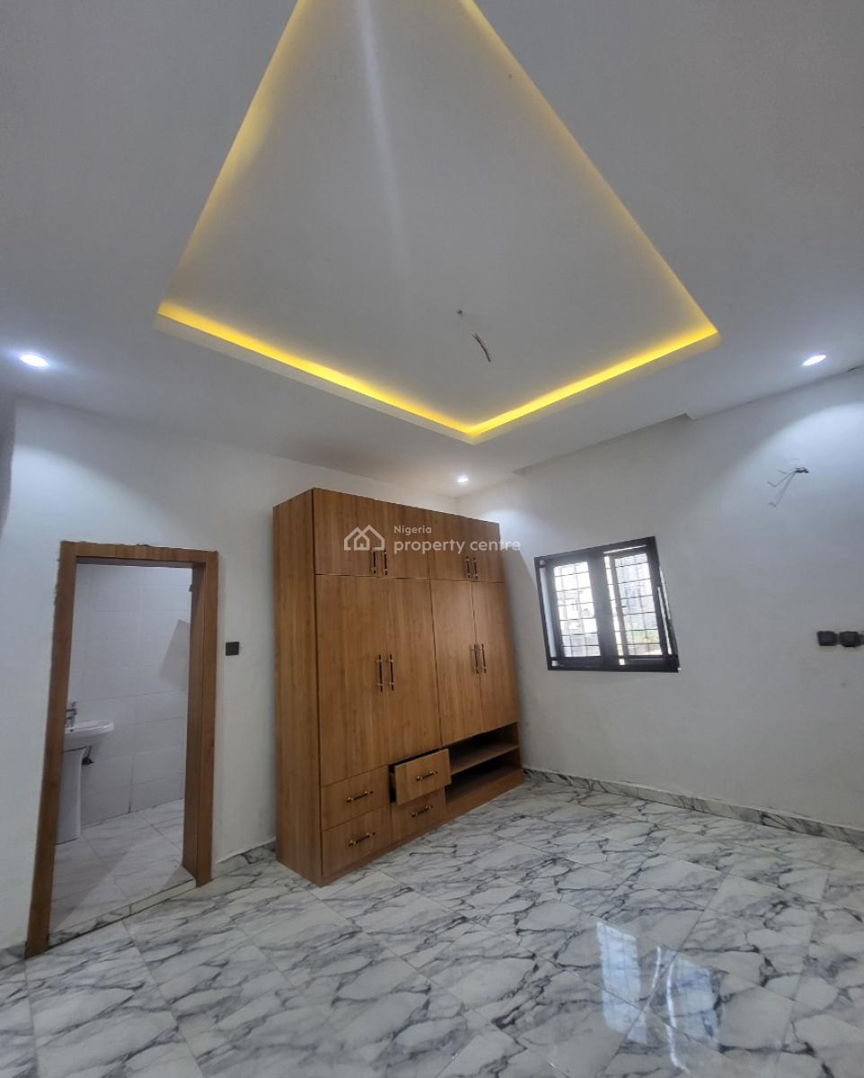 Luxurious Massive 2 Bedroom Flat, By American International School, Durumi, Abuja, Flat / Apartment for Rent