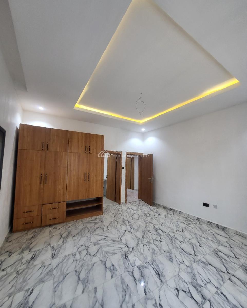 Luxurious Massive 2 Bedroom Flat, By American International School, Durumi, Abuja, Flat / Apartment for Rent