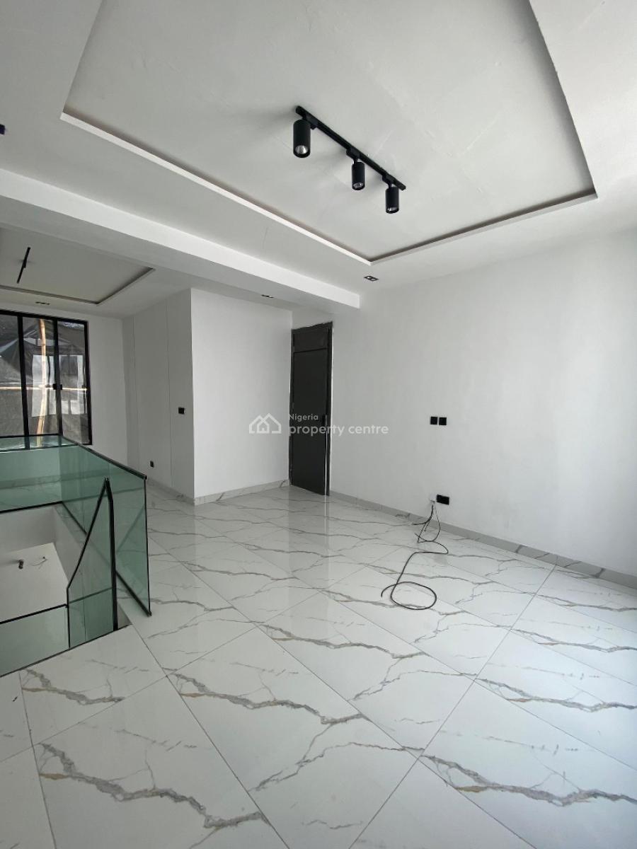 Stunning 5 Bedroom Fully Detached, Chevron, Lekki, Lagos, Detached Duplex for Sale