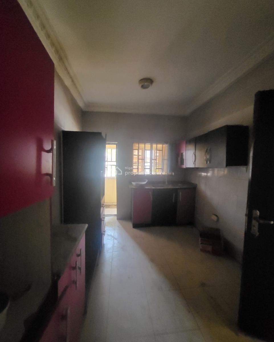 Luxurious Massive 2 Bedroom, By American International School, Durumi, Abuja, Flat / Apartment for Rent