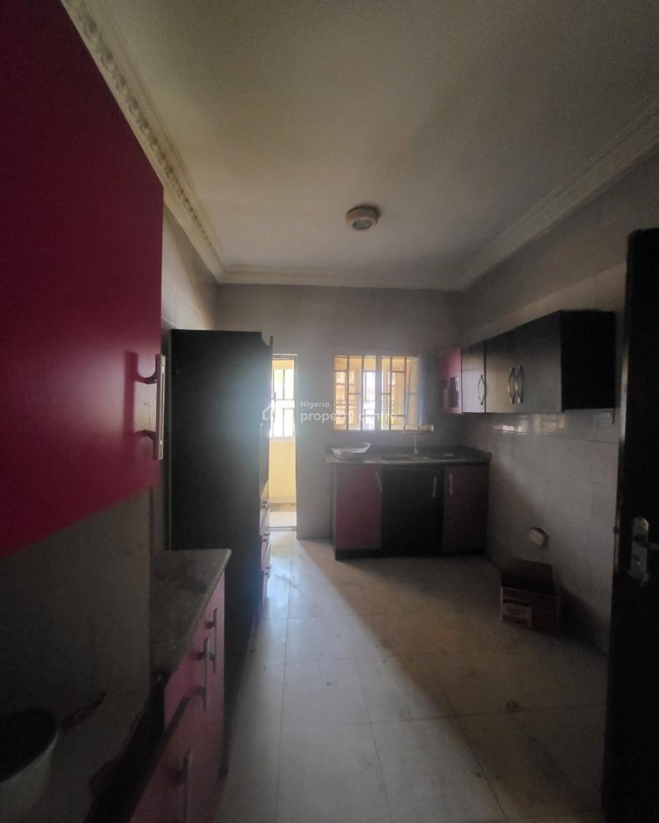 Luxurious Massive 2 Bedroom, By American International School, Durumi, Abuja, Flat / Apartment for Rent