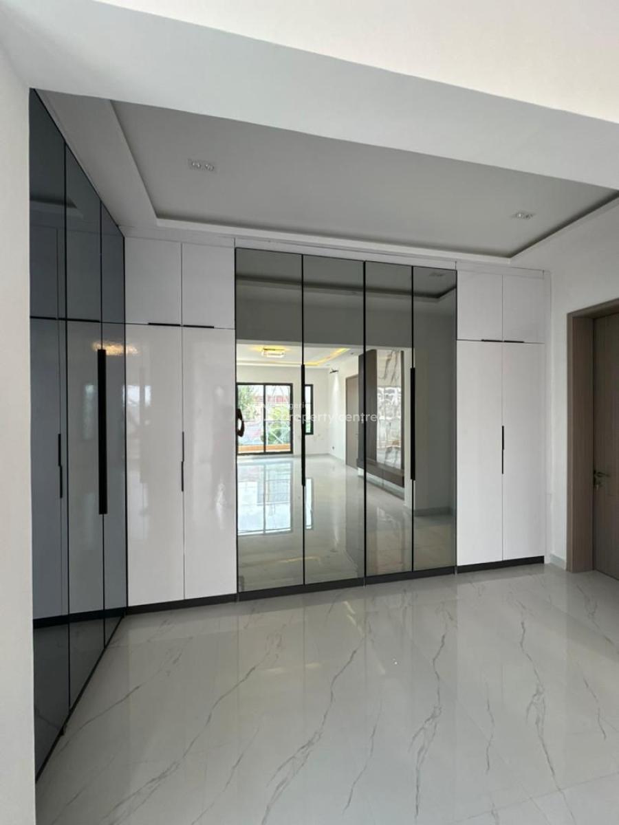 Luxury 5 Bedroom Detached House with Pool and Bq, 10 Minutes Drive to Lekki-ikoyi Linked Bridge, Lekki Phase 1, Lekki, Lagos, Detached Duplex for Sale