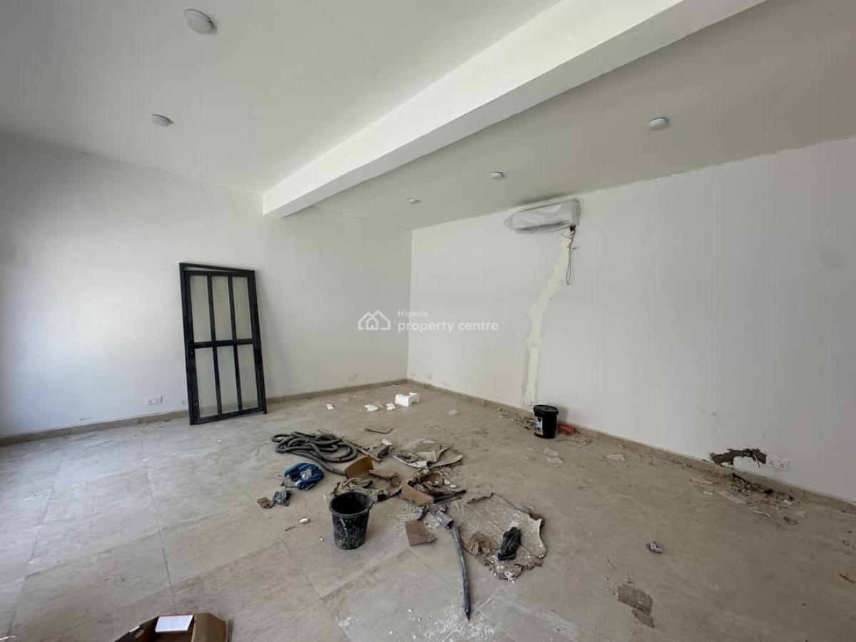 Newly 3 Bedroom Apt Waterfront, Lekki Phase 1, Lekki, Lagos, Flat / Apartment for Rent