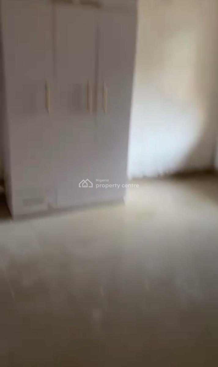 Spacious Standard Renovated 2 Bedroom Apartment, Off Alhaji Masha Rd, Surulere, Lagos, Flat / Apartment for Rent