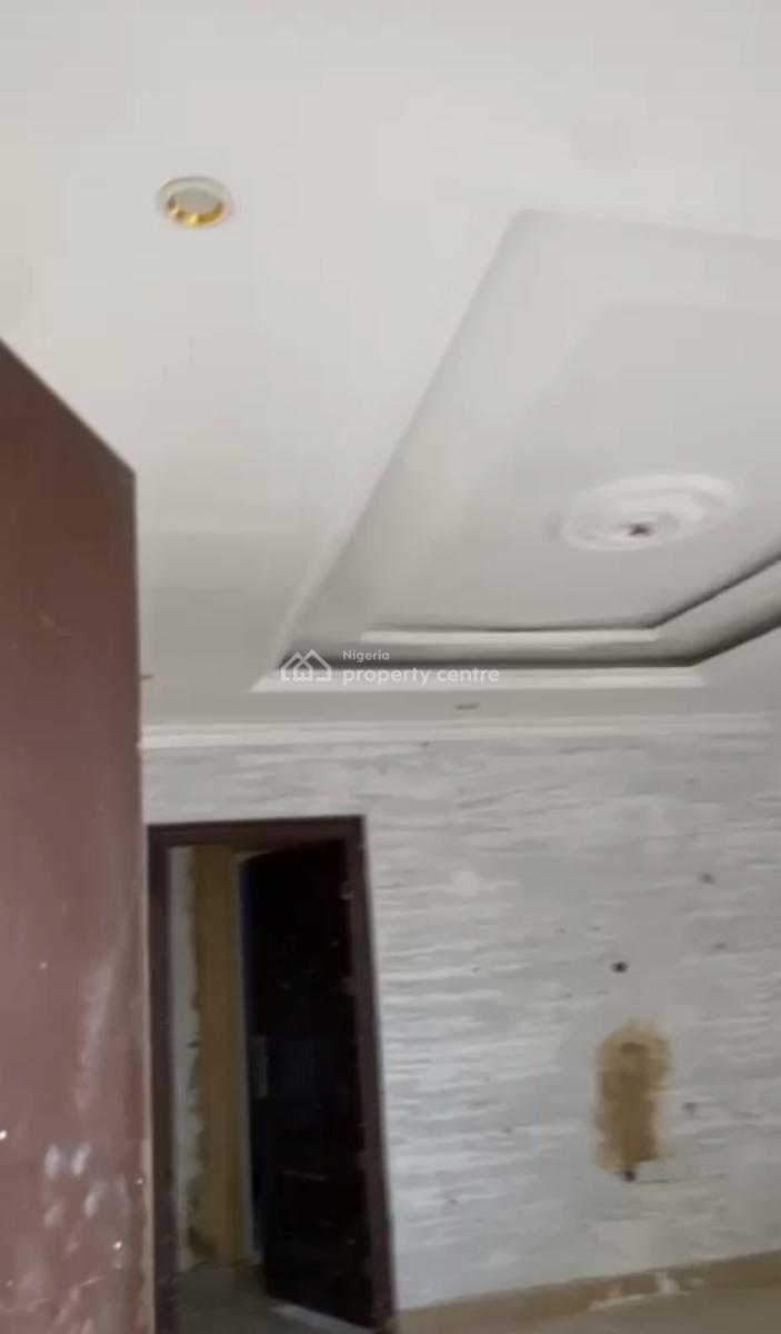 Spacious Standard Renovated 2 Bedroom Apartment, Off Alhaji Masha Rd, Surulere, Lagos, Flat / Apartment for Rent