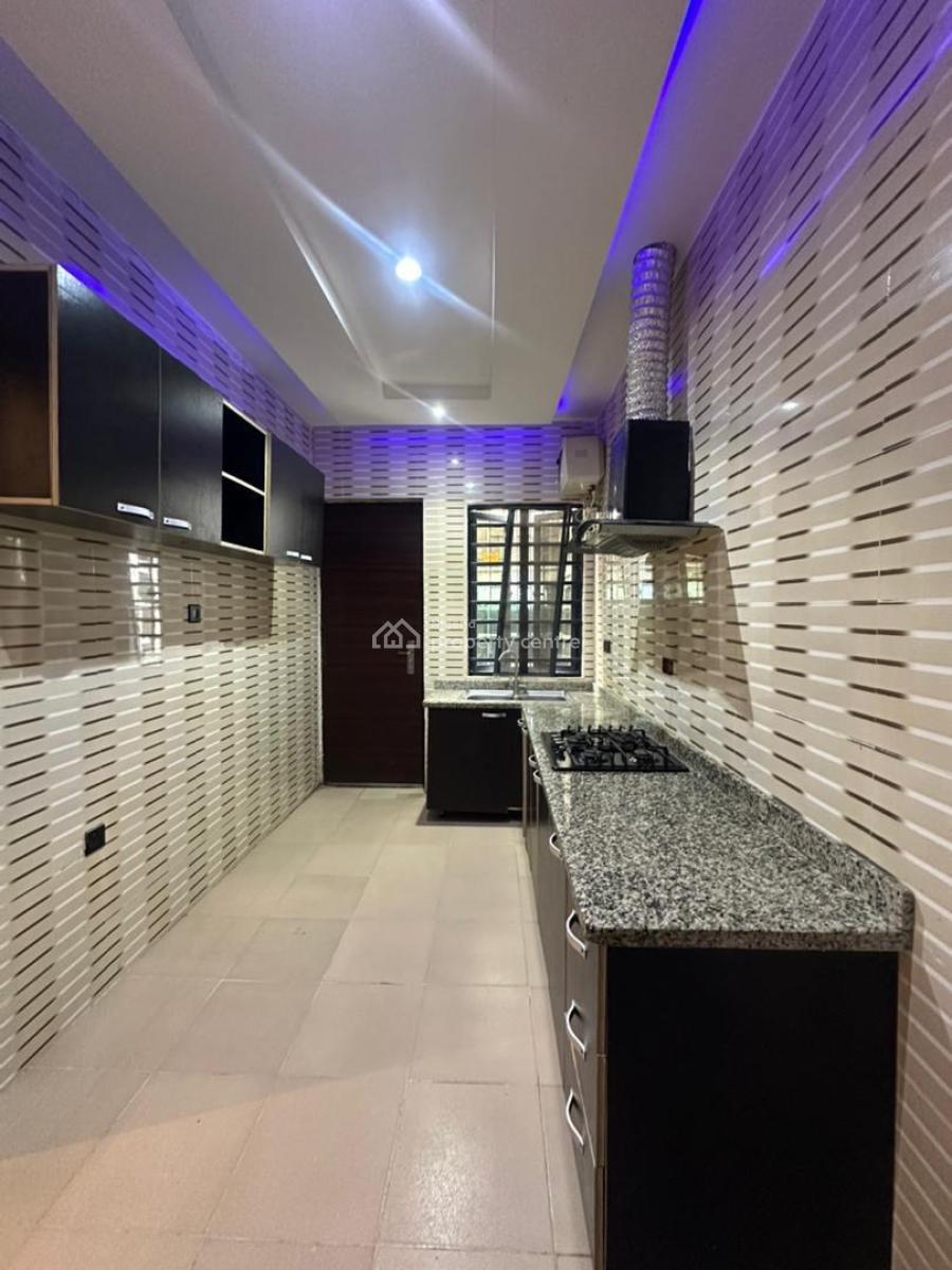 Beautiful 3 Bedroom Apartment, Ologolo, Lekki, Lagos, Flat / Apartment for Rent