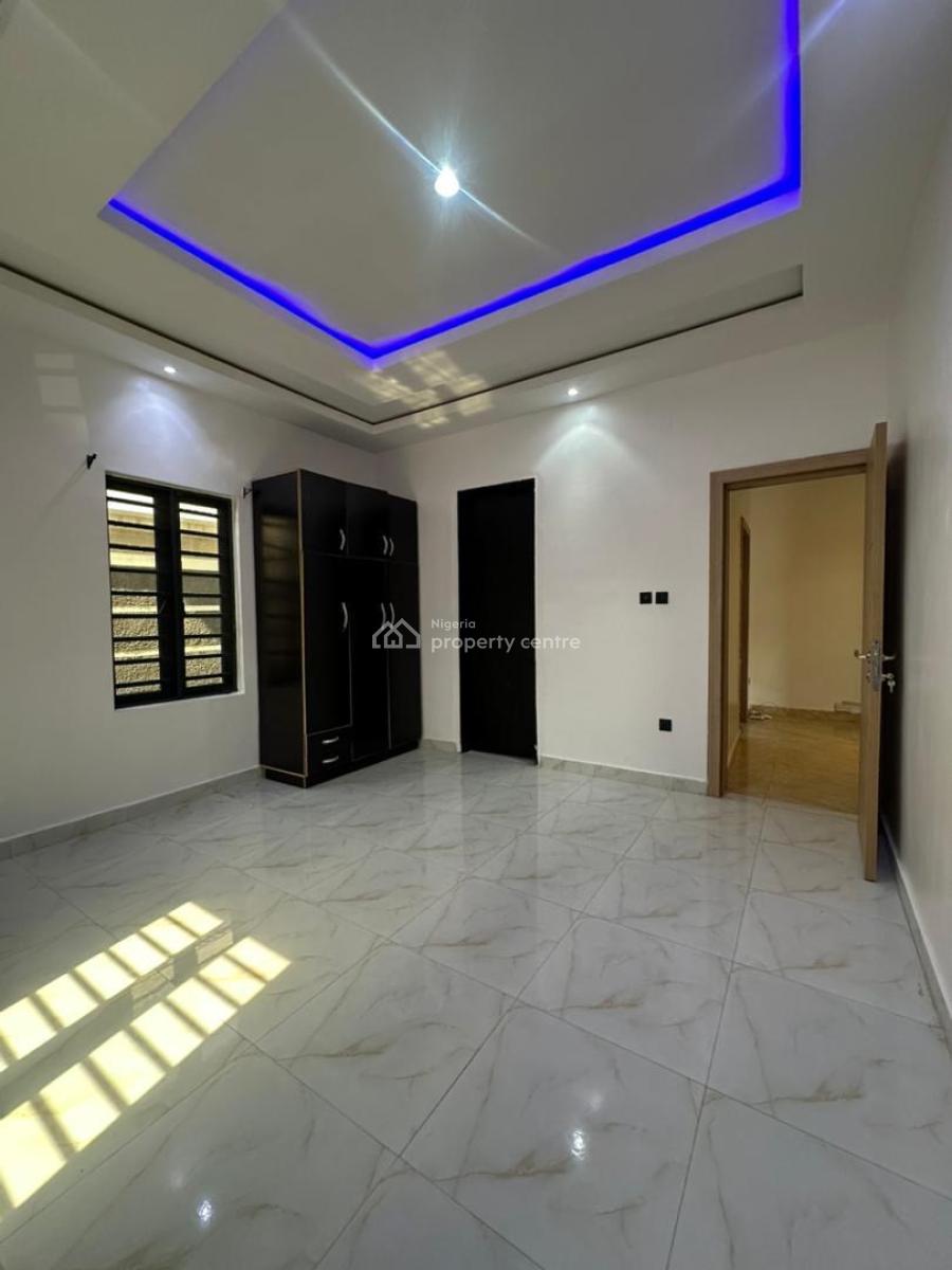 Beautiful 3 Bedroom Apartment, Ologolo, Lekki, Lagos, Flat / Apartment for Rent