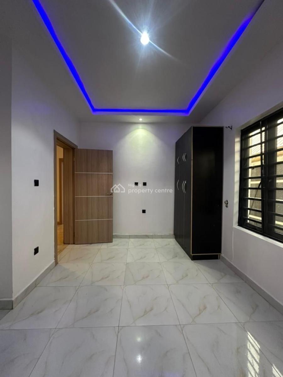 Beautiful 3 Bedroom Apartment, Ologolo, Lekki, Lagos, Flat / Apartment for Rent