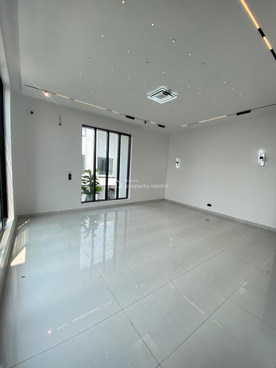 Mind Blowing & Neat 5 Bedroom Fully Detached, Chevron, Lekki, Lagos, Detached Duplex for Sale