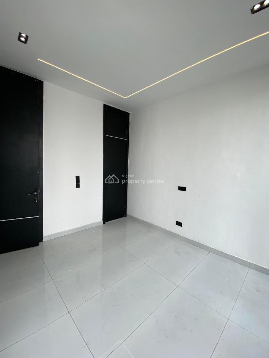 Mind Blowing & Neat 5 Bedroom Fully Detached, Chevron, Lekki, Lagos, Detached Duplex for Sale
