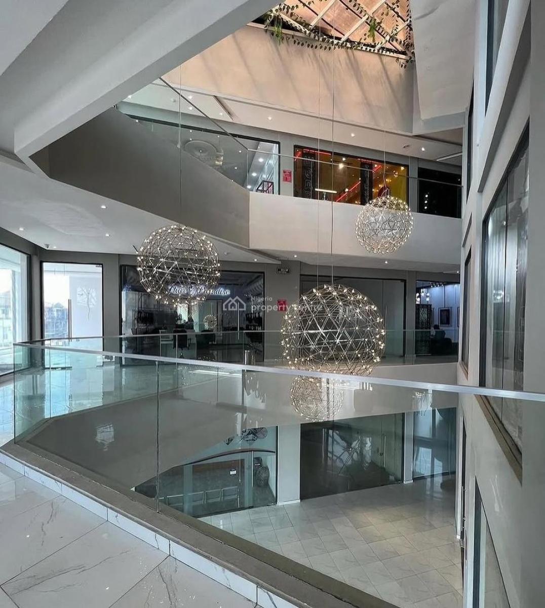 Commercial Shop, Lekki Phase 1, Lekki, Lagos, Shop for Rent